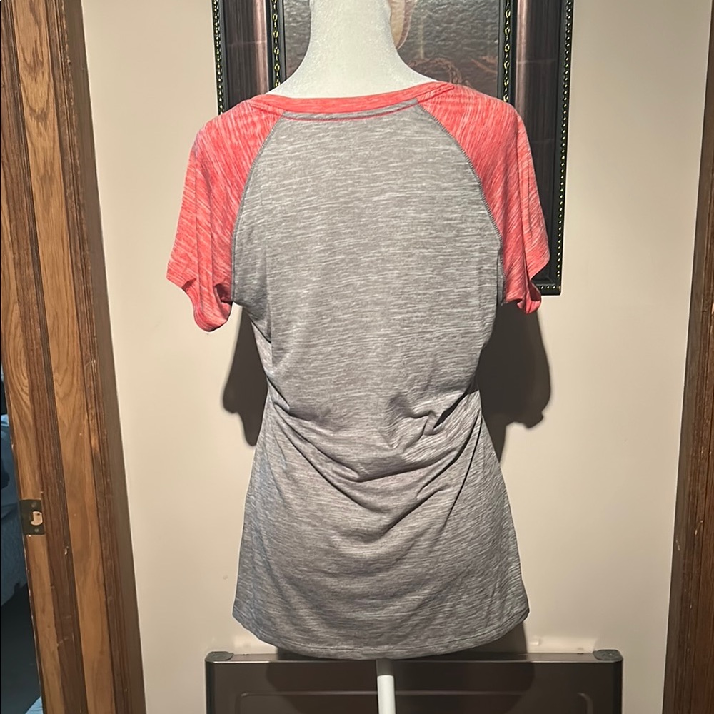 Red Brand Cincinnati Reds V-Neck Tee size large - Picture 5 of 6